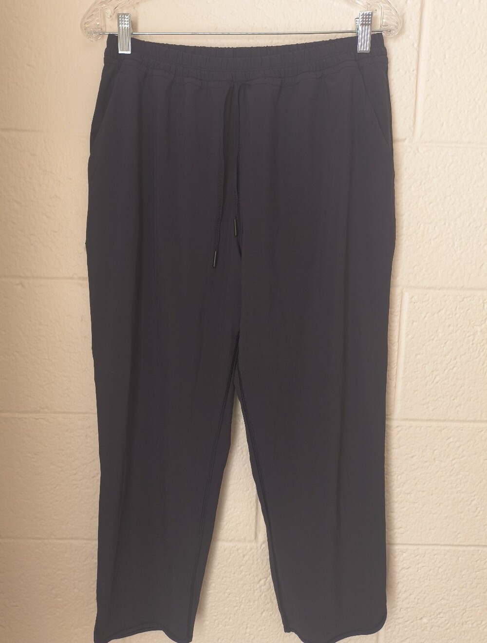 Lululemon Lightweight Drawstring Pants - Size 8